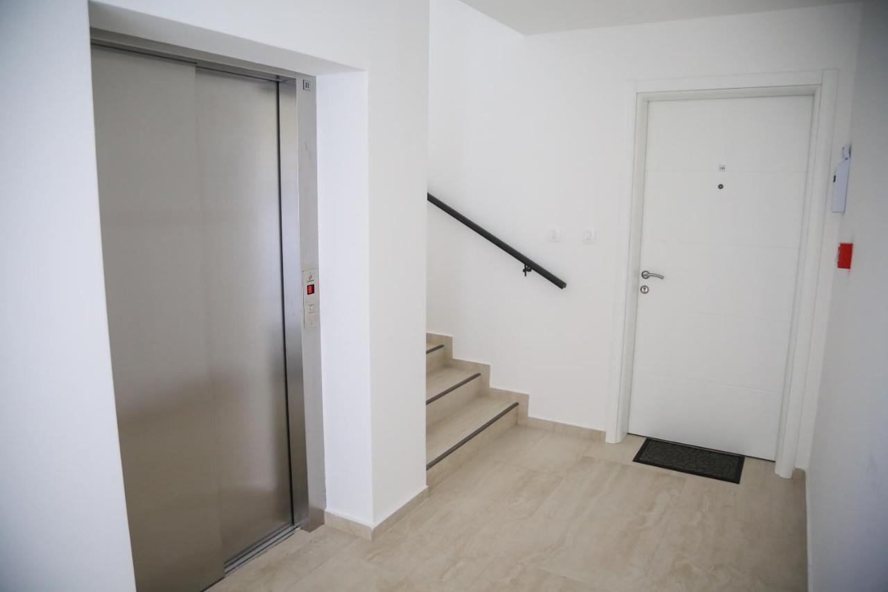 Aria Apartmani Подгорица Екстериор снимка