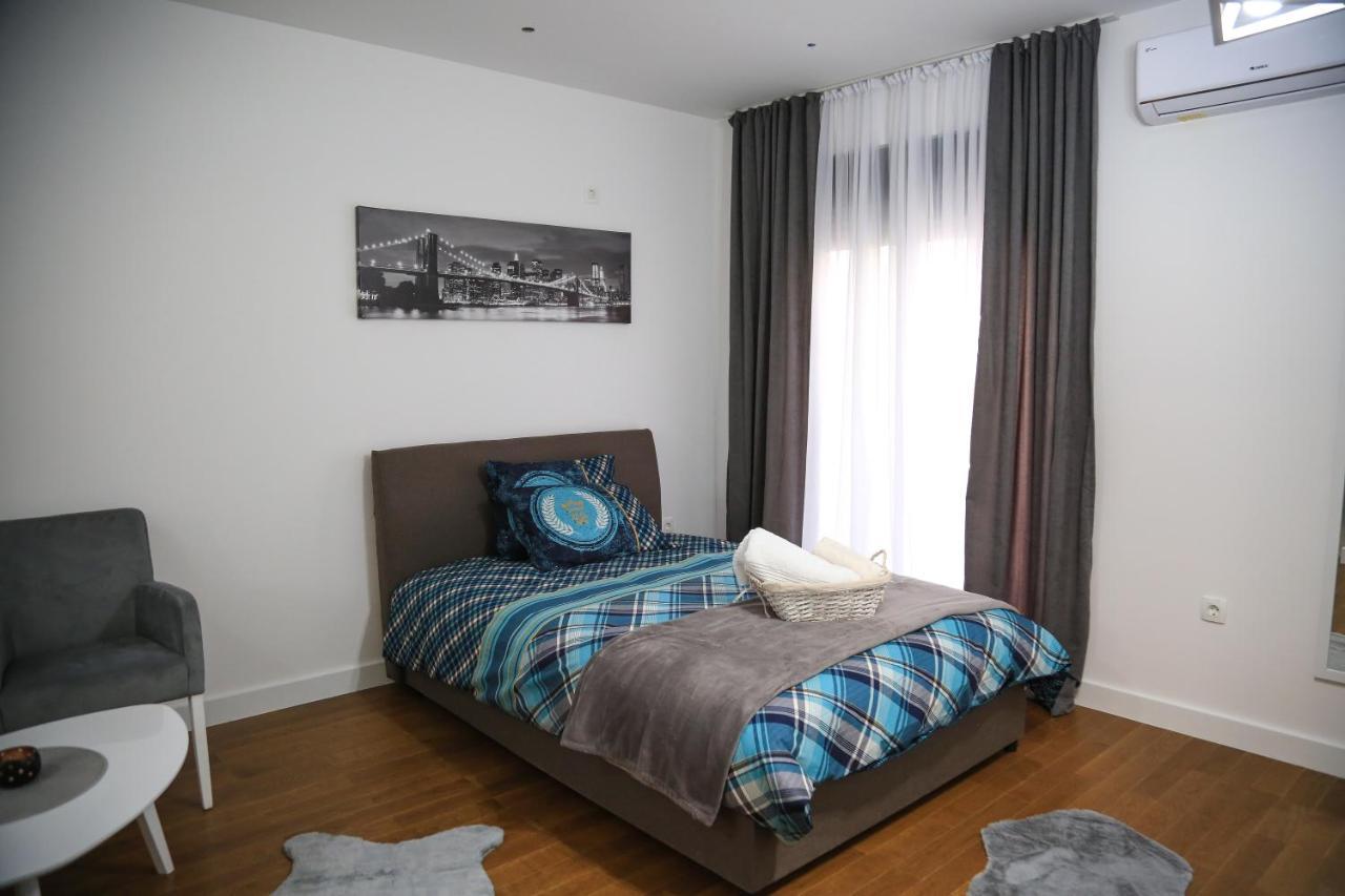 Aria Apartmani Подгорица Екстериор снимка