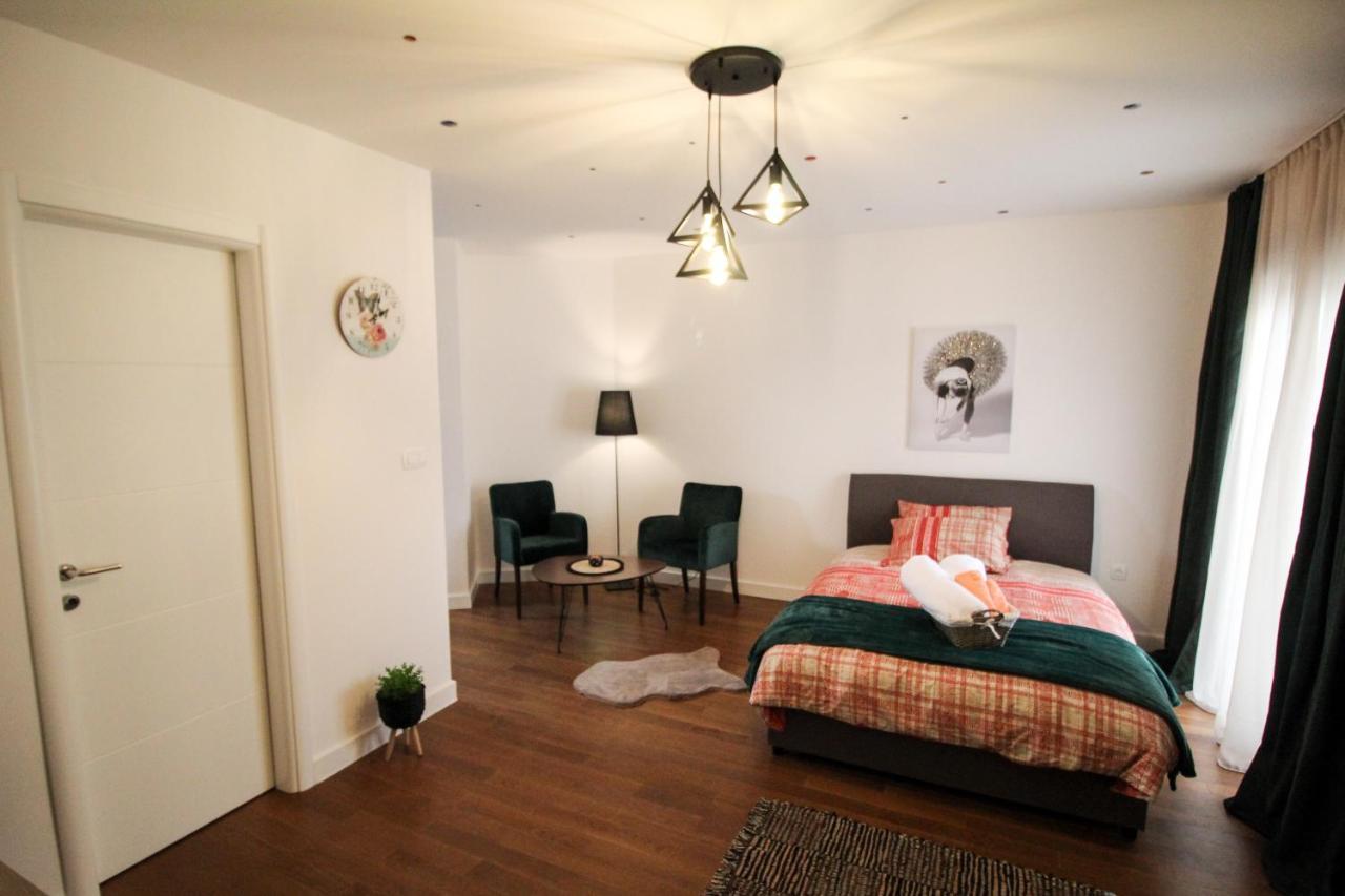 Aria Apartmani Подгорица Екстериор снимка