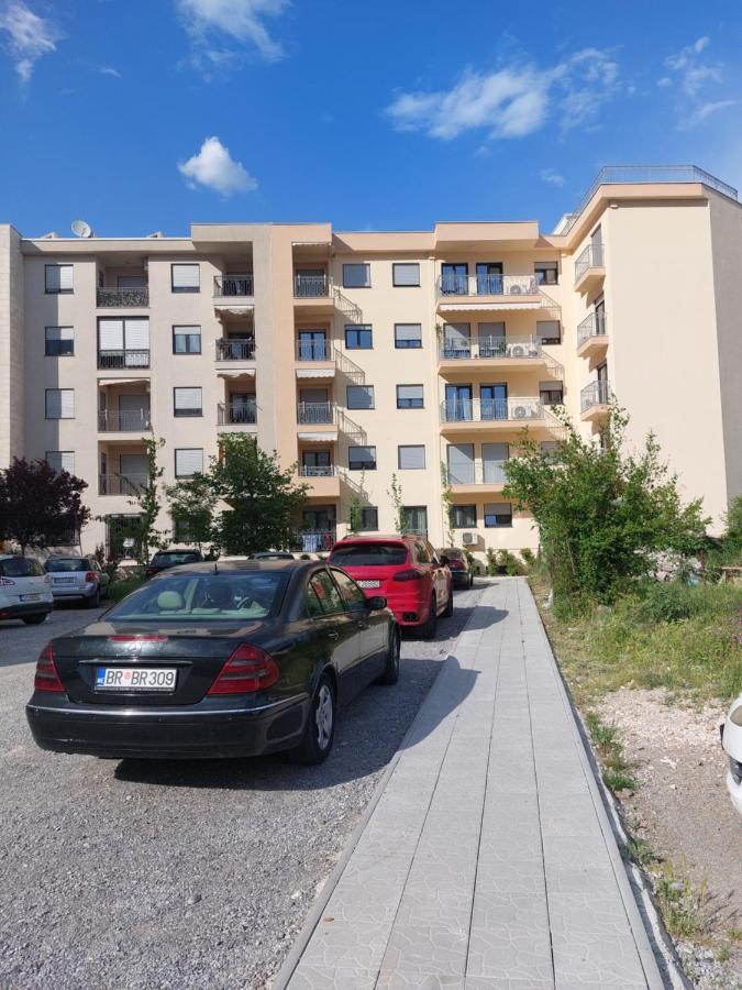 Aria Apartmani Подгорица Екстериор снимка